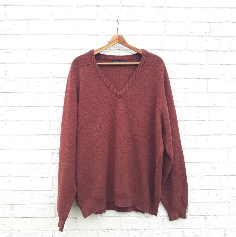 Brooks Brothers Lambswool V-Neck Pullover Sweater